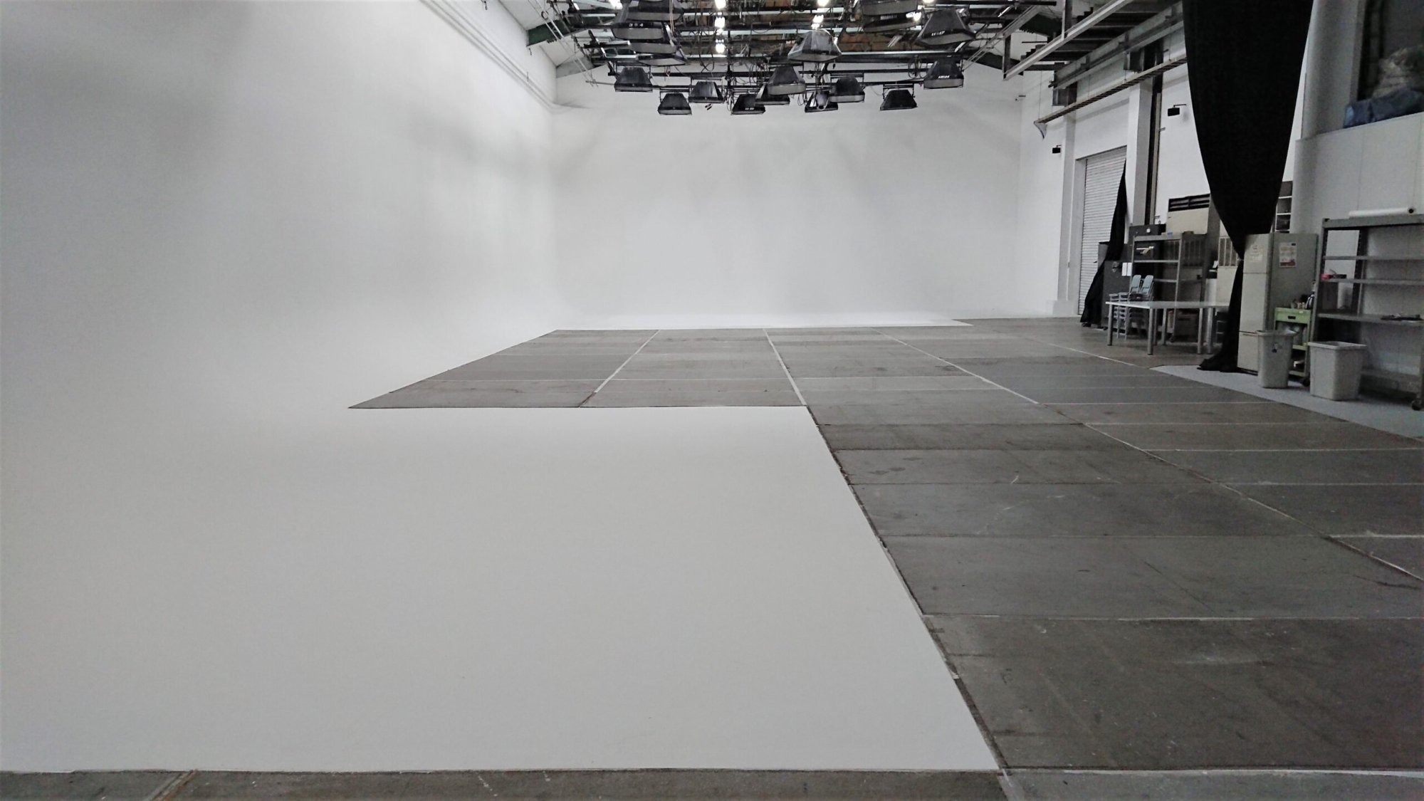 STUDIO WAREHOUSEの写真4