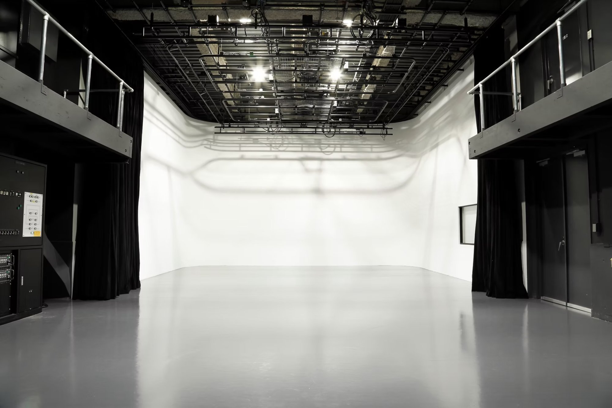 SIM STUDIO お台場plus E-studioの写真